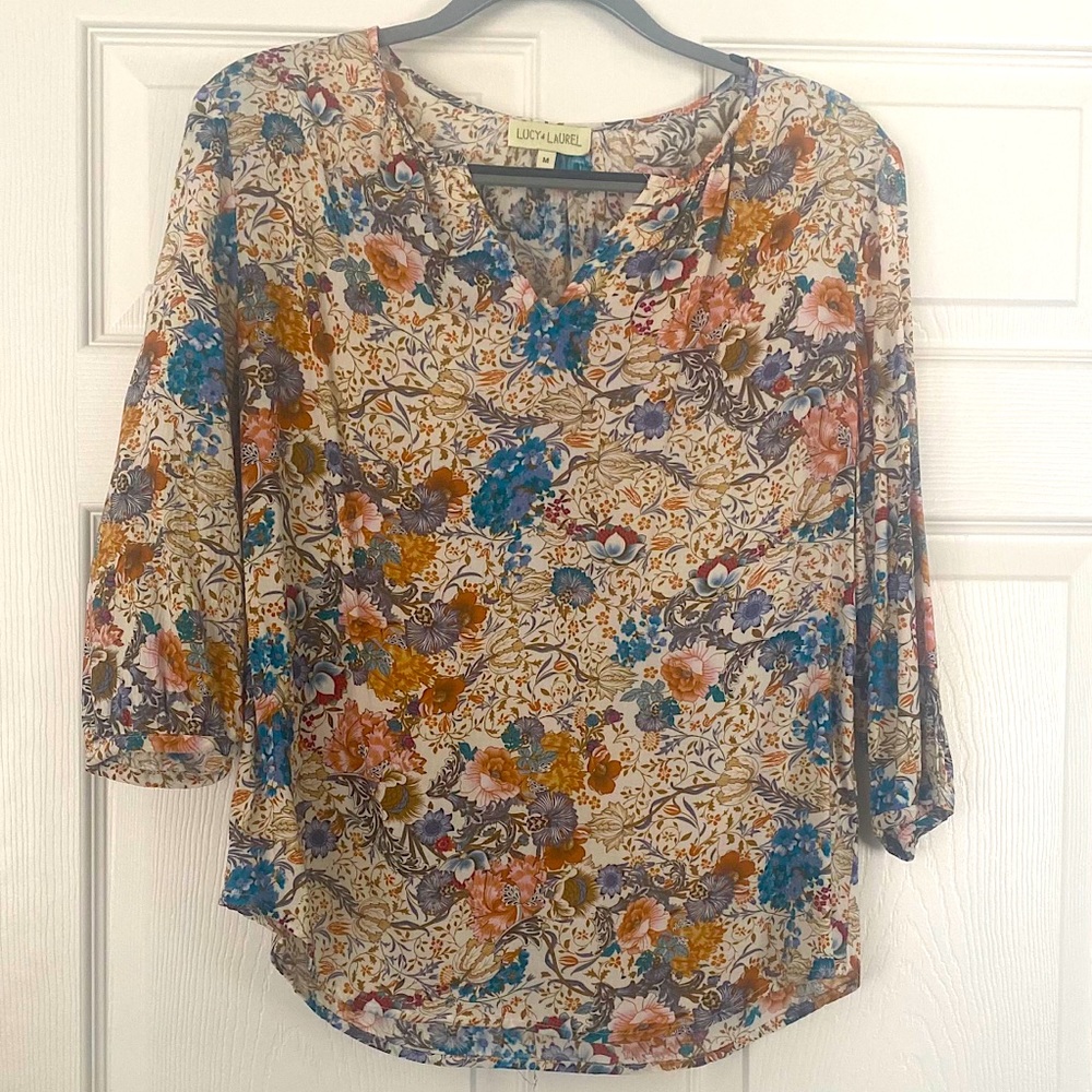 Floral 3/4 sleeve top
